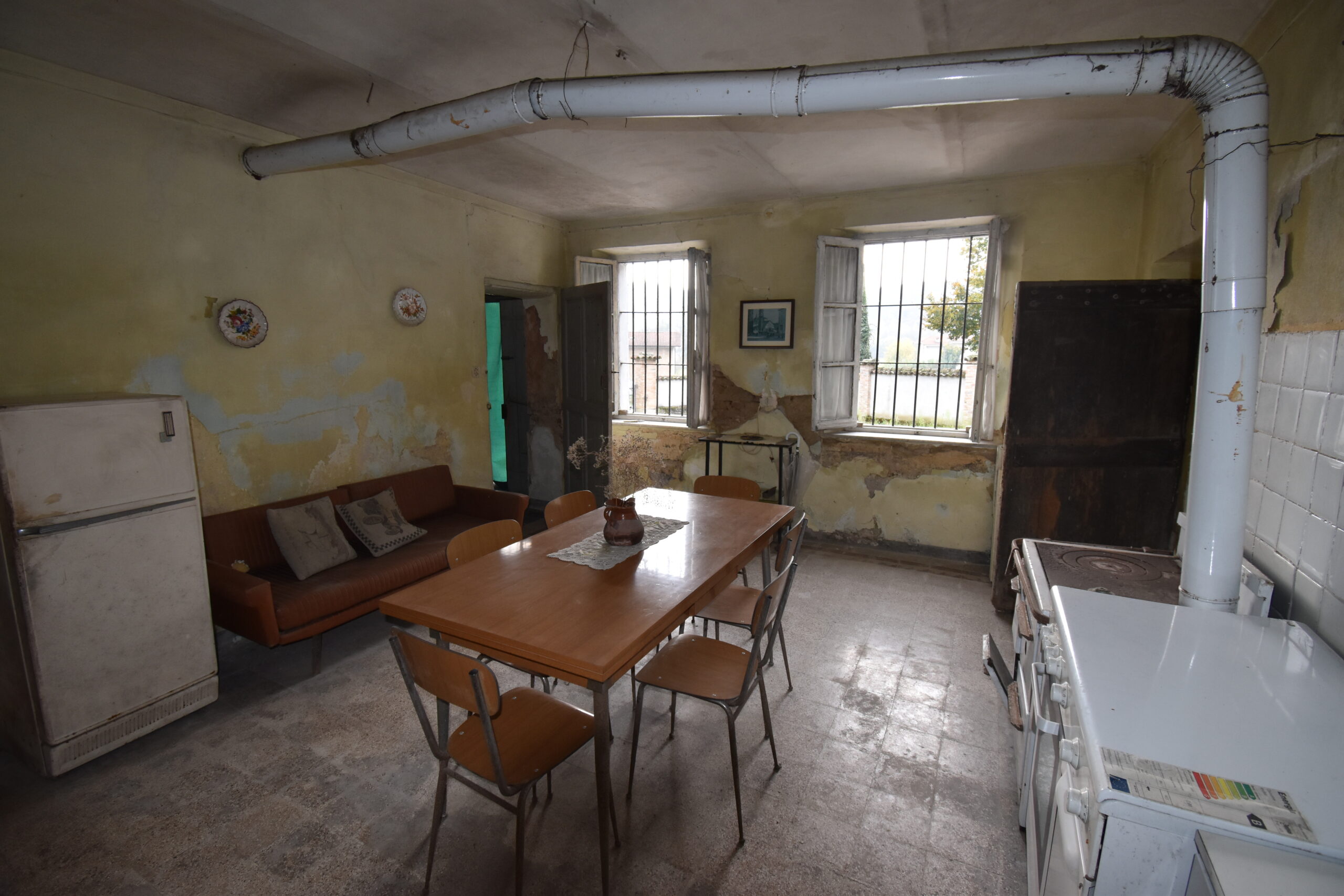 Casale comodo ai servizi