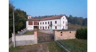 Casale comodo ai servizi Casale comodo ai servizi