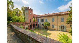 Affascinante Castello Antico