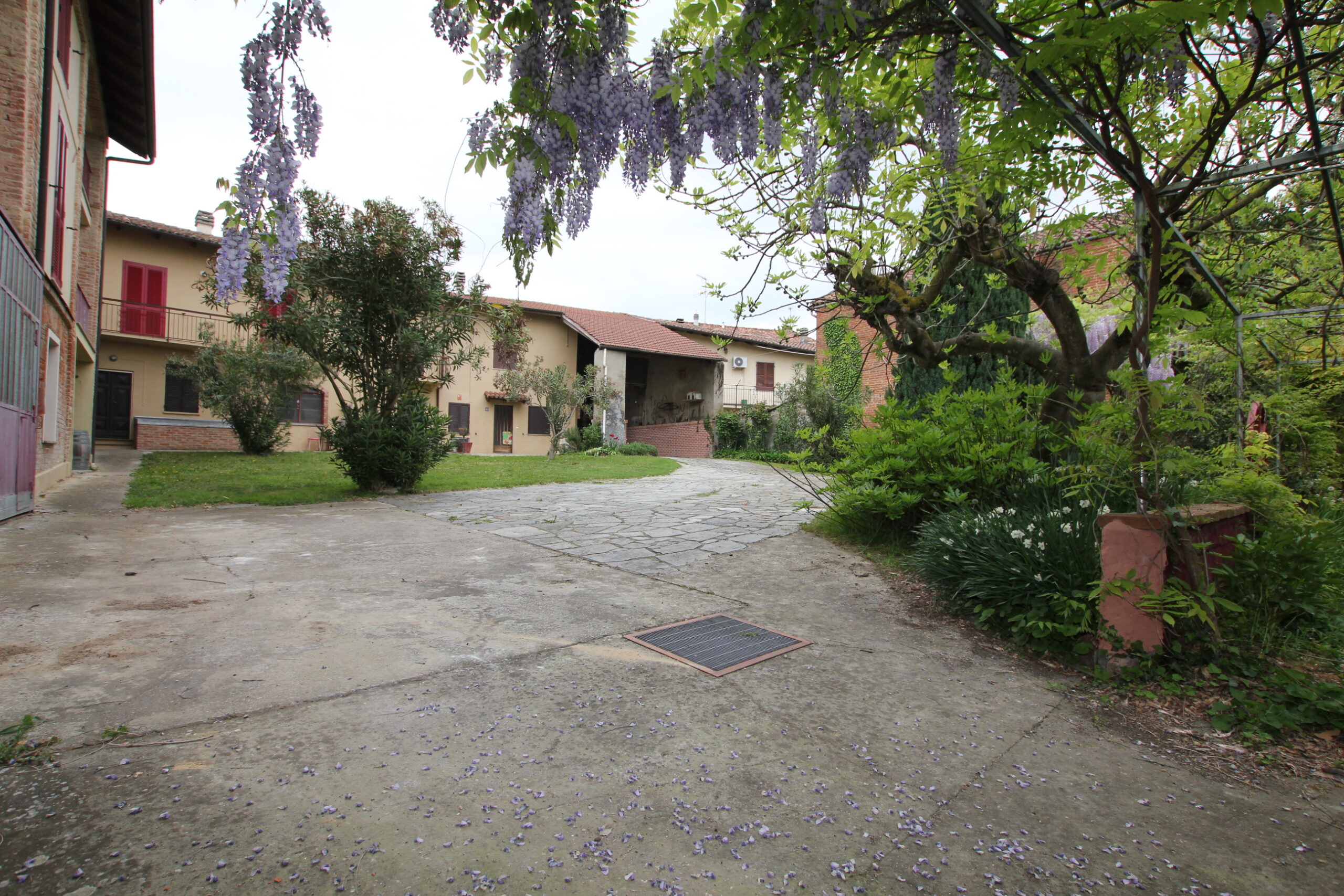 Spaziosa Casa di Campagna