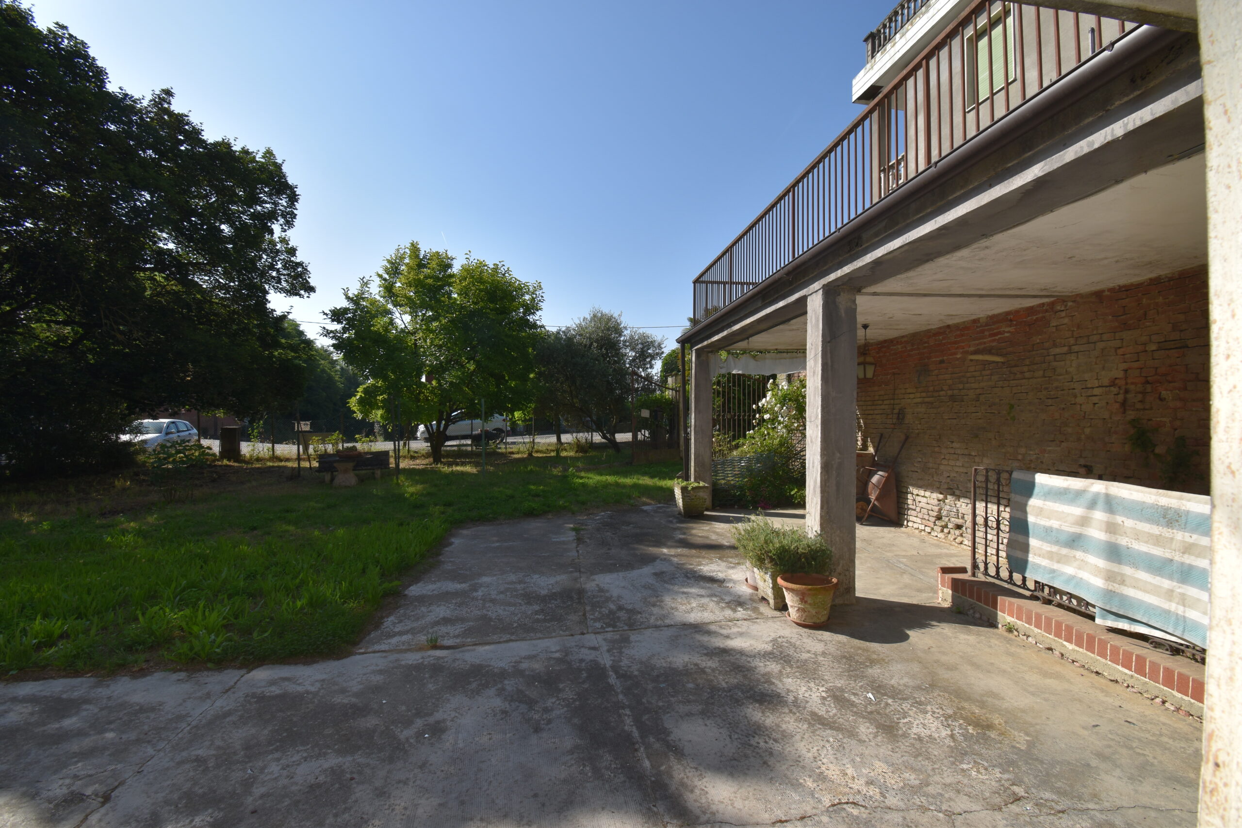 Cascina da rimodernare