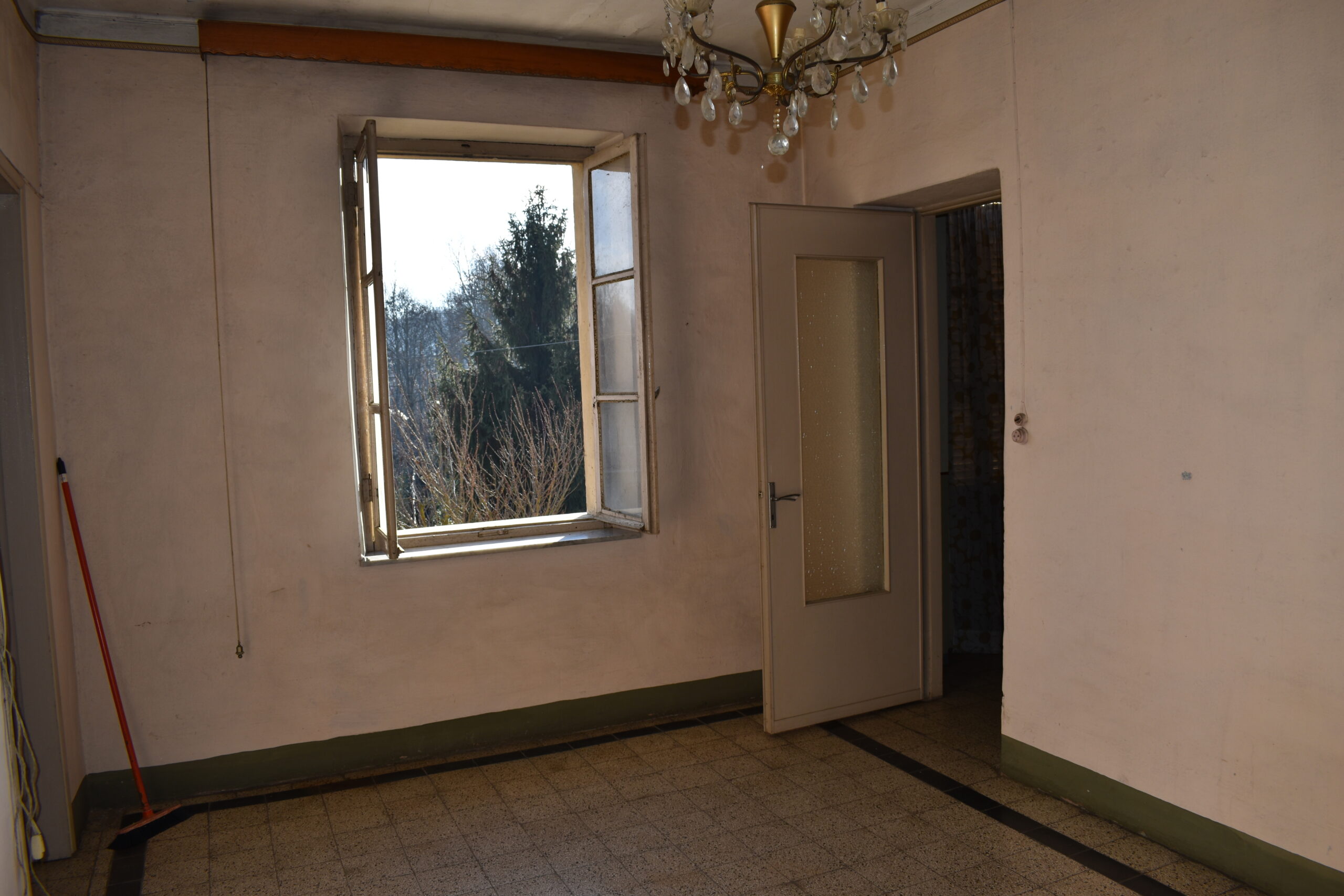 Cascina con potenzialità