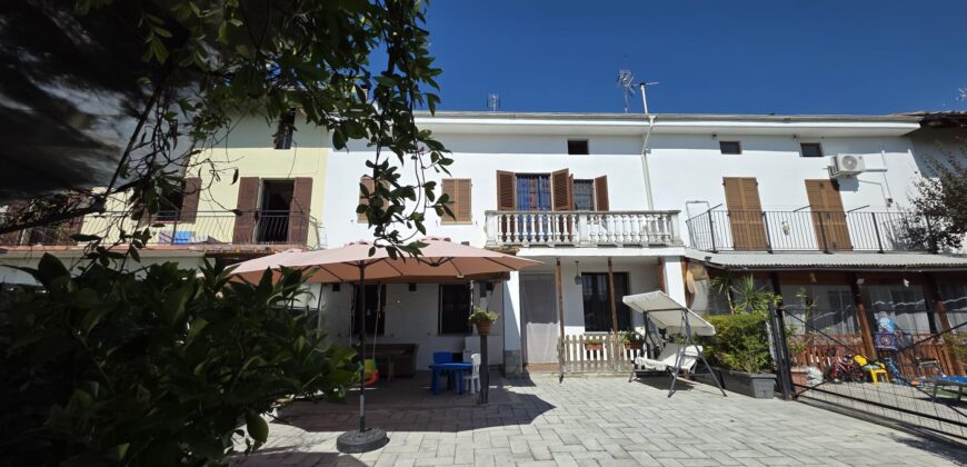 Incantevole casa con giardino